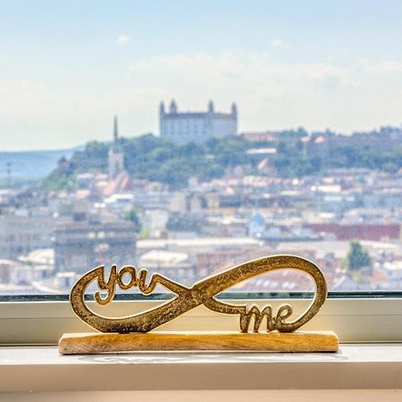 Sky Park 1 - Luxurious #Instaworthy Apartment In Downtown City Center With Included Parking, Best Address In Town Bratislava Exteriér fotografie